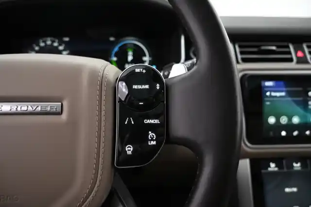 Harmaa Maastoauto, Land Rover Range Rover – CNI-222