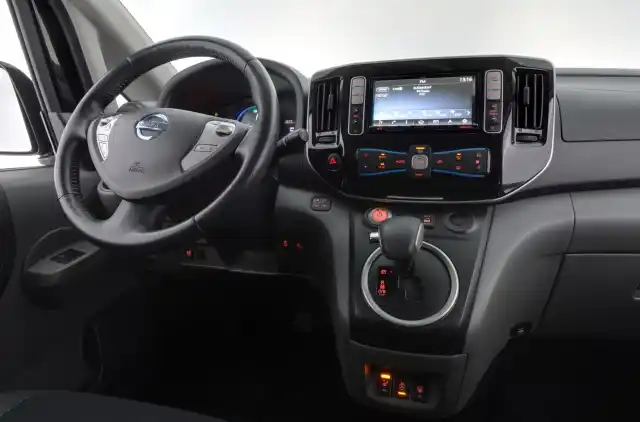 Musta Tila-auto, Nissan e-NV200 – CNI-633