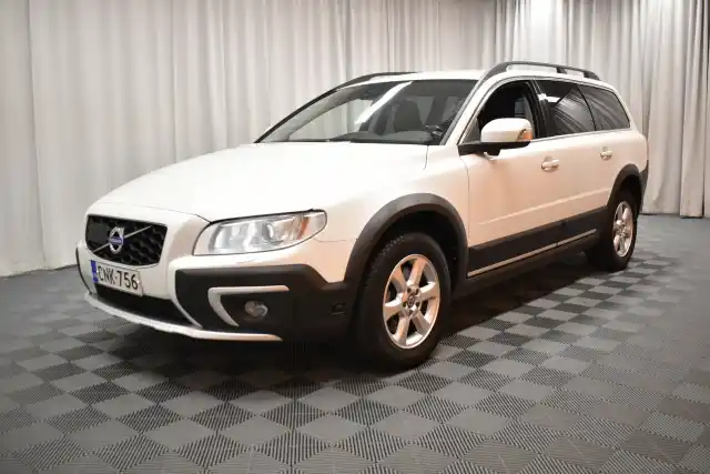 Valkoinen Farmari, Volvo XC70 – CNK-756