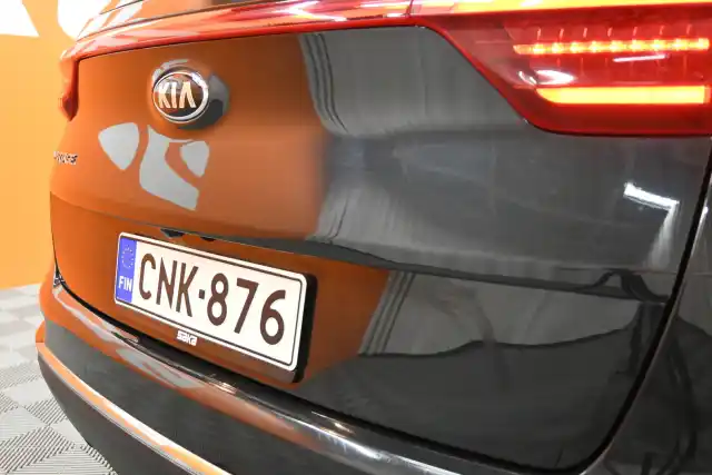 Musta Maastoauto, Kia Sportage – CNK-876