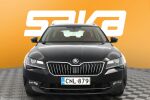 Musta Farmari, Skoda Superb – CNL-879, kuva 2