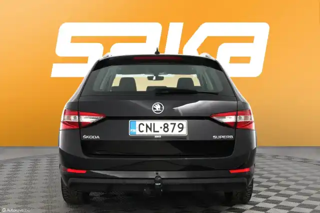 Musta Farmari, Skoda Superb – CNL-879