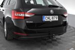 Musta Farmari, Skoda Superb – CNL-879, kuva 11