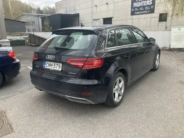 Musta Viistoperä, Audi A3 – CNM-379