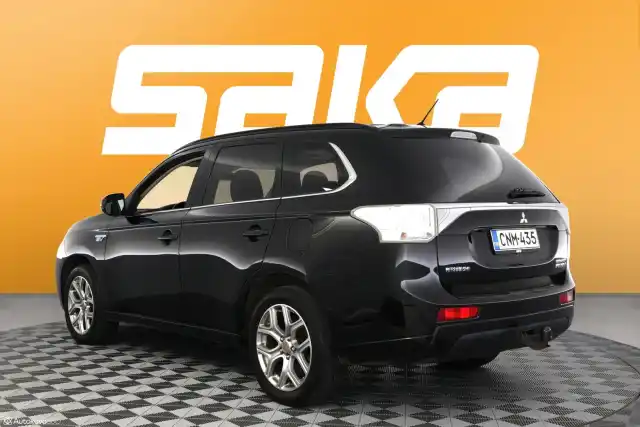 Musta Maastoauto, Mitsubishi Outlander PHEV – CNM-435