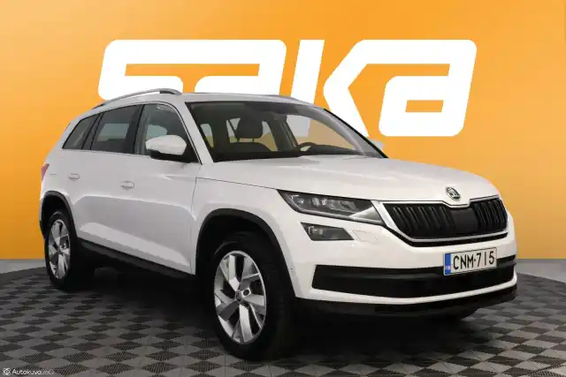 Valkoinen Maastoauto, Skoda Kodiaq – CNM-715