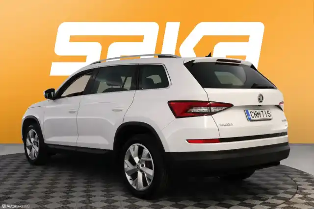 Valkoinen Maastoauto, Skoda Kodiaq – CNM-715