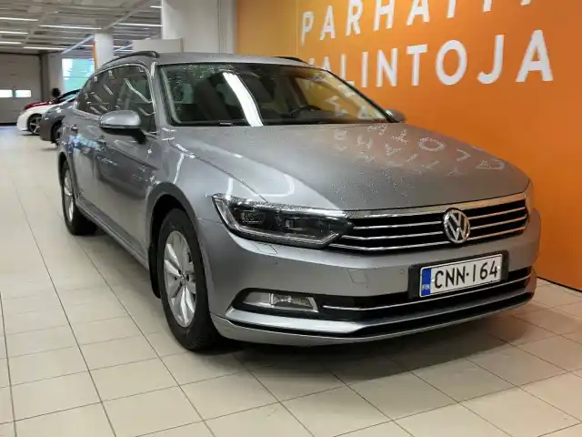 Sininen Farmari, Volkswagen Passat – CNN-164