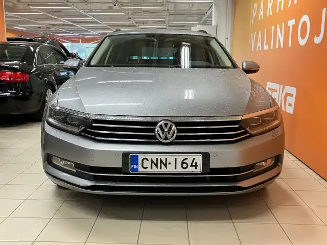 Sininen Farmari, Volkswagen Passat – CNN-164