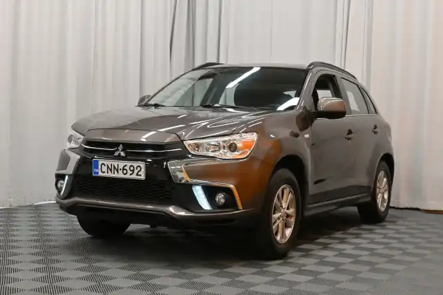 Beige Maastoauto, Mitsubishi ASX – CNN-692