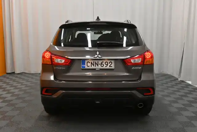 Beige Maastoauto, Mitsubishi ASX – CNN-692