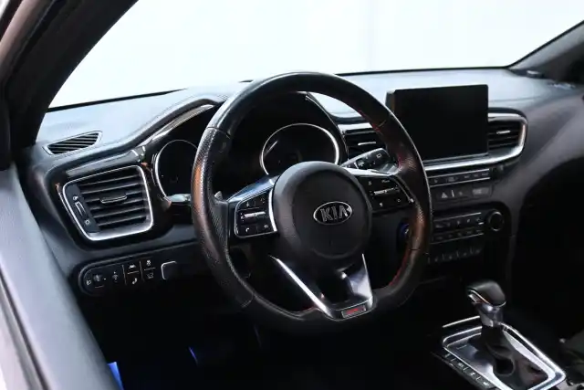 Sininen Farmari, Kia ProCeed – CNN-799