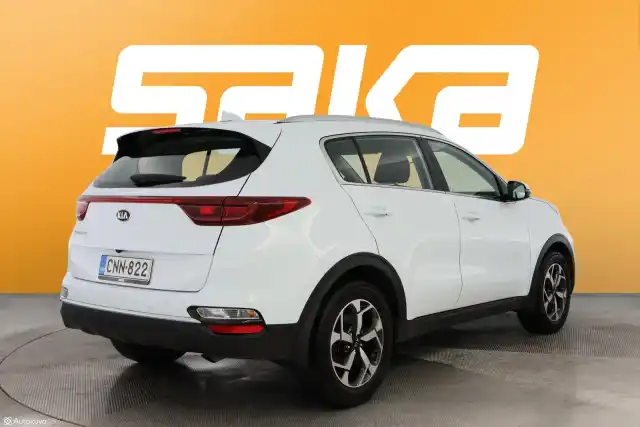 Valkoinen Maastoauto, Kia Sportage – CNN-822