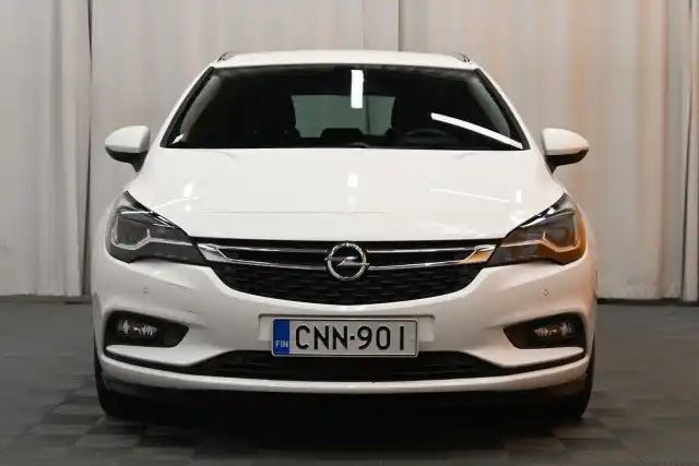 Valkoinen Farmari, Opel Astra – CNN-901