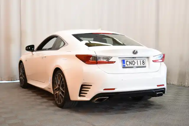 Valkoinen Coupe, Lexus RC – CNO-118