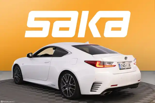 Valkoinen Coupe, Lexus RC – CNO-118