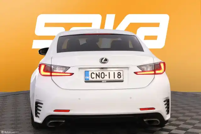 Valkoinen Coupe, Lexus RC – CNO-118