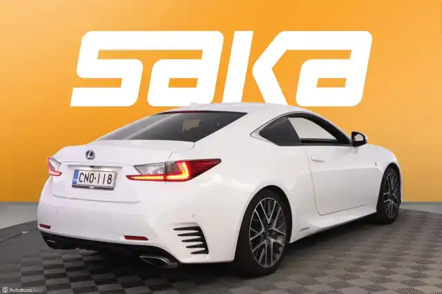 Valkoinen Coupe, Lexus RC – CNO-118
