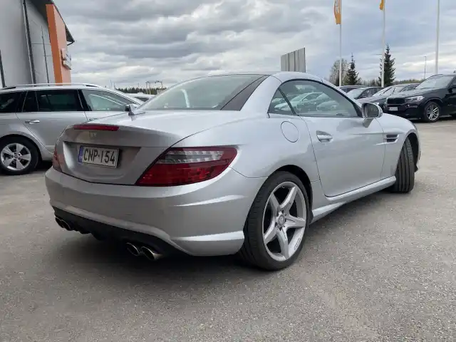 Harmaa Avoauto, Mercedes-Benz SLK – CNP-154