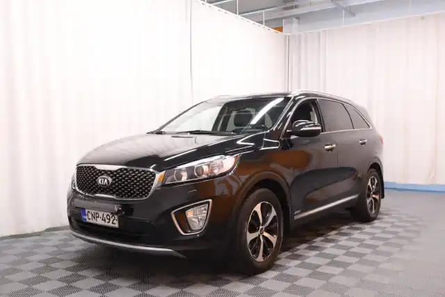 Musta Maastoauto, Kia Sorento – CNP-492