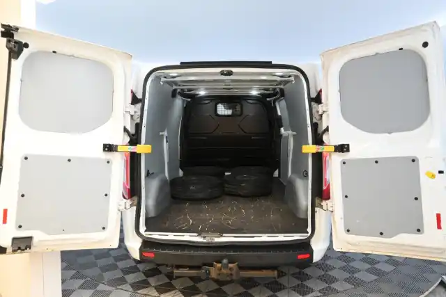 Valkoinen Pakettiauto, Ford Transit Custom – CNP-730