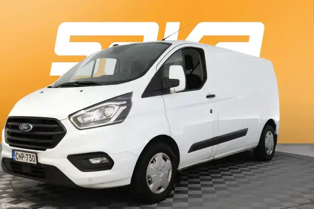 Valkoinen Pakettiauto, Ford Transit Custom – CNP-730