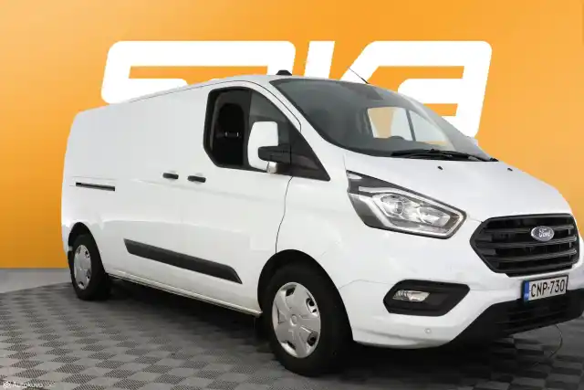 Valkoinen Pakettiauto, Ford Transit Custom – CNP-730