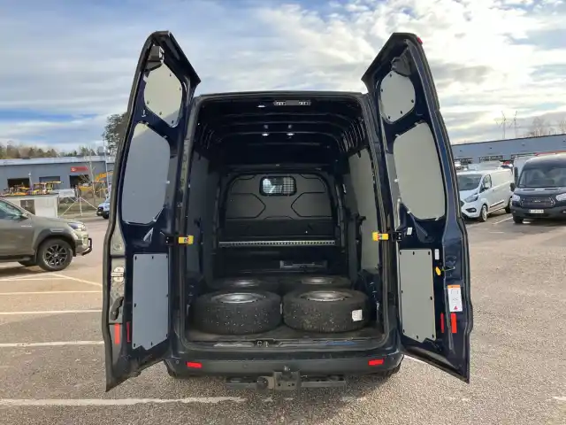 Sininen Pakettiauto, Ford Transit Custom – CNR-779