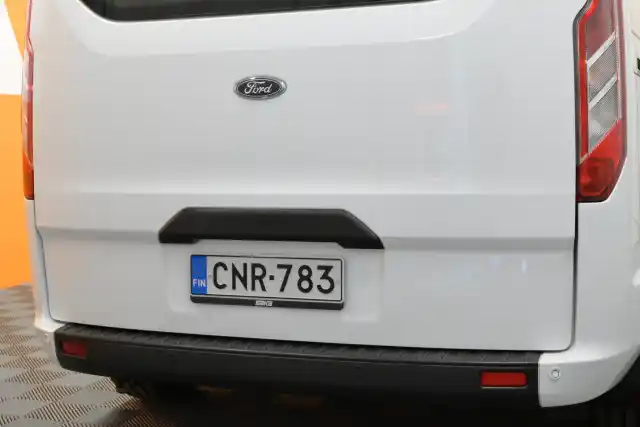 Valkoinen Pakettiauto, Ford Transit Custom – CNR-783