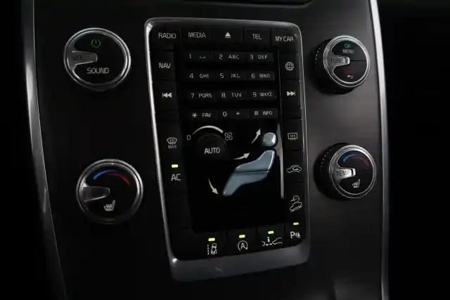 Valkoinen Farmari, Volvo XC70 – CNS-426