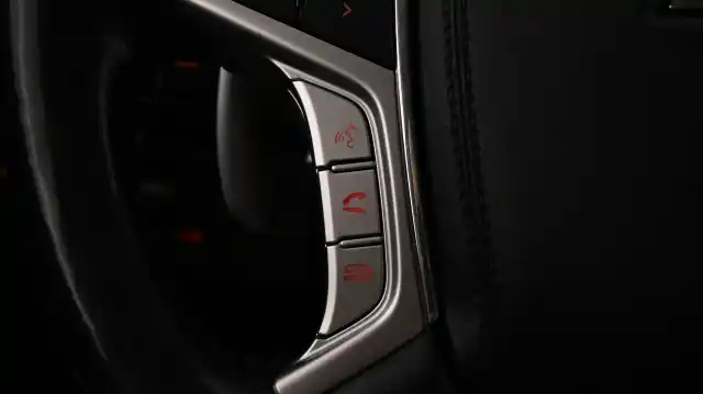 Punainen Farmari, Mitsubishi Outlander PHEV – CNS-494