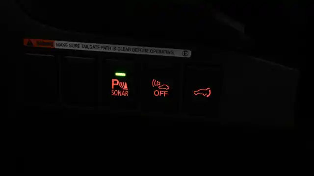 Punainen Farmari, Mitsubishi Outlander PHEV – CNS-494
