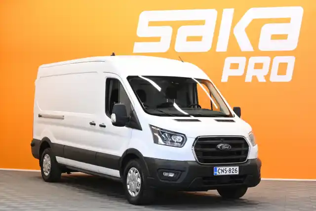 Valkoinen Pakettiauto, Ford Transit – CNS-826