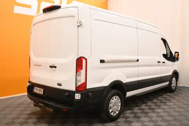 Valkoinen Pakettiauto, Ford Transit – CNS-826