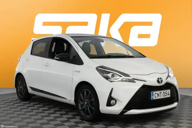 Valkoinen Viistoperä, Toyota Yaris – CNT-354