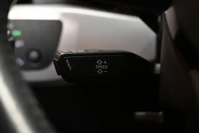 Valkoinen Farmari, Audi A4 – CNT-540