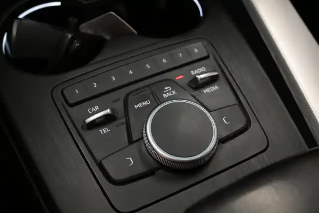 Valkoinen Farmari, Audi A4 – CNT-540