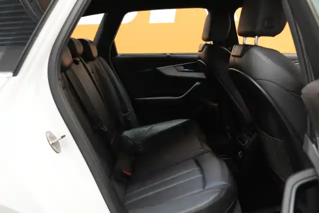 Valkoinen Farmari, Audi A4 – CNT-540