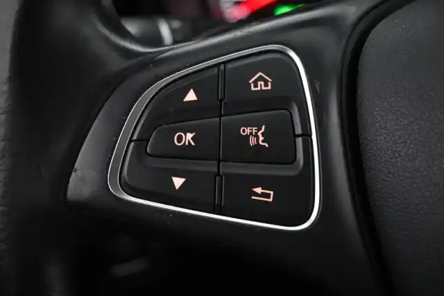 Musta Farmari, Mercedes-Benz C – CNU-314