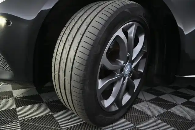 Musta Farmari, Mercedes-Benz C – CNU-314