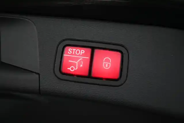 Musta Farmari, Mercedes-Benz C – CNU-314