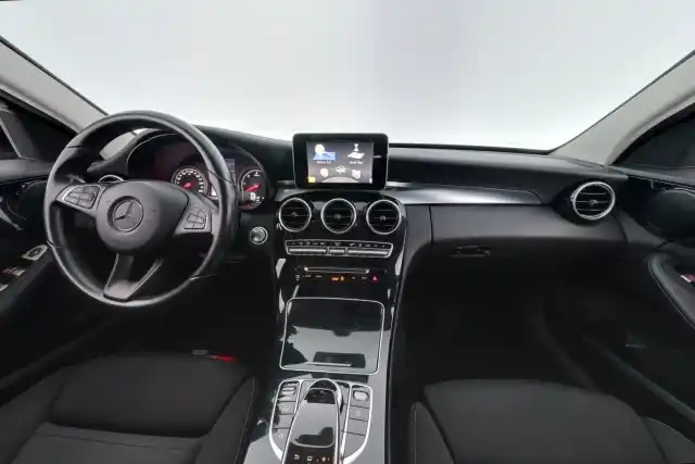 Musta Farmari, Mercedes-Benz C – CNU-314