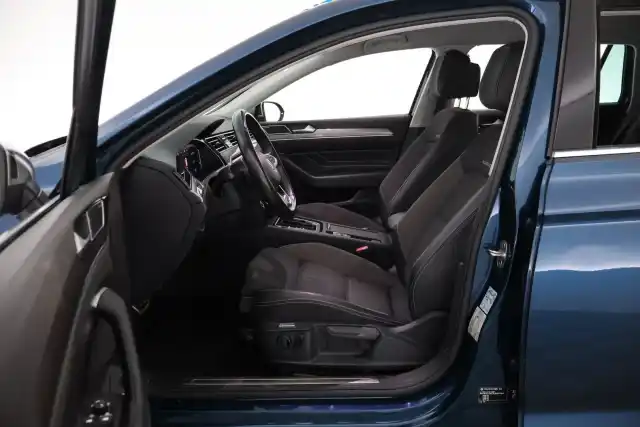 Sininen Farmari, Volkswagen Passat – CNU-615