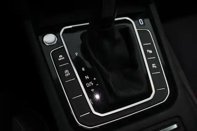 Sininen Farmari, Volkswagen Passat – CNU-615