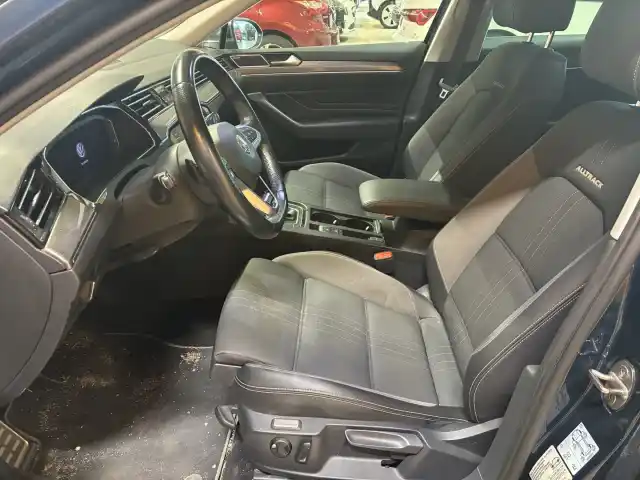 Sininen Farmari, Volkswagen Passat – CNU-615