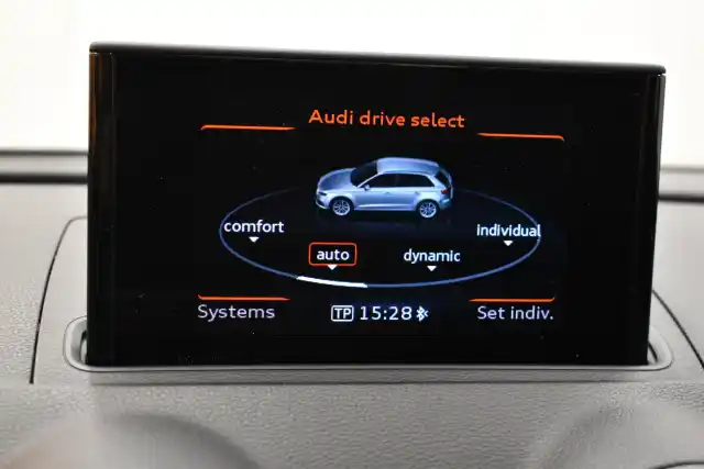 Valkoinen Viistoperä, Audi A3 – CNV-177