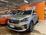 Harmaa Maastoauto, Kia Sorento – CNV-437, kuva 1