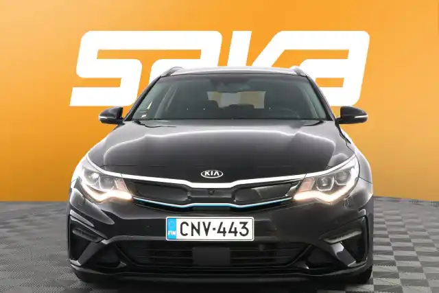 Musta Farmari, Kia Optima – CNV-443