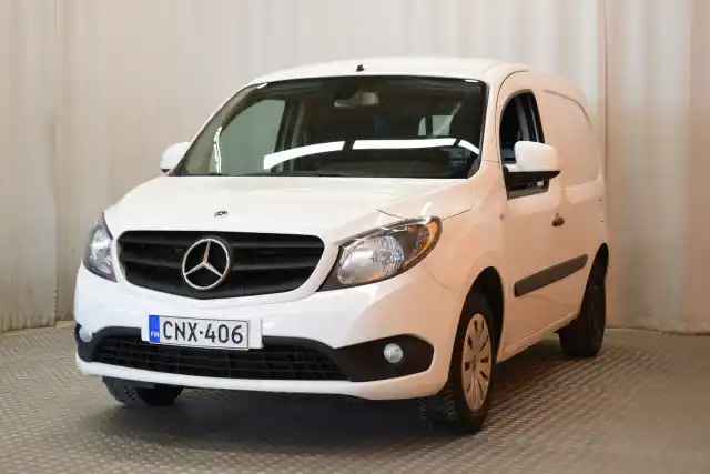 Valkoinen Pakettiauto, Mercedes-Benz Citan – CNX-406