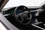 Sininen Maastoauto, Audi e-tron – CNX-461, kuva 16